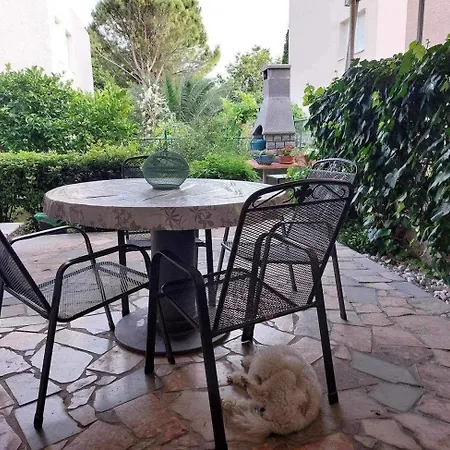 Apartment By The Sea Kastel Luksic, - 22941 *